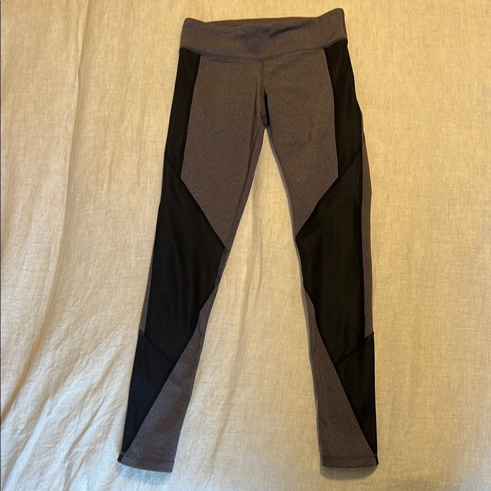 ALO Black and Gray Leggings. Low Rise